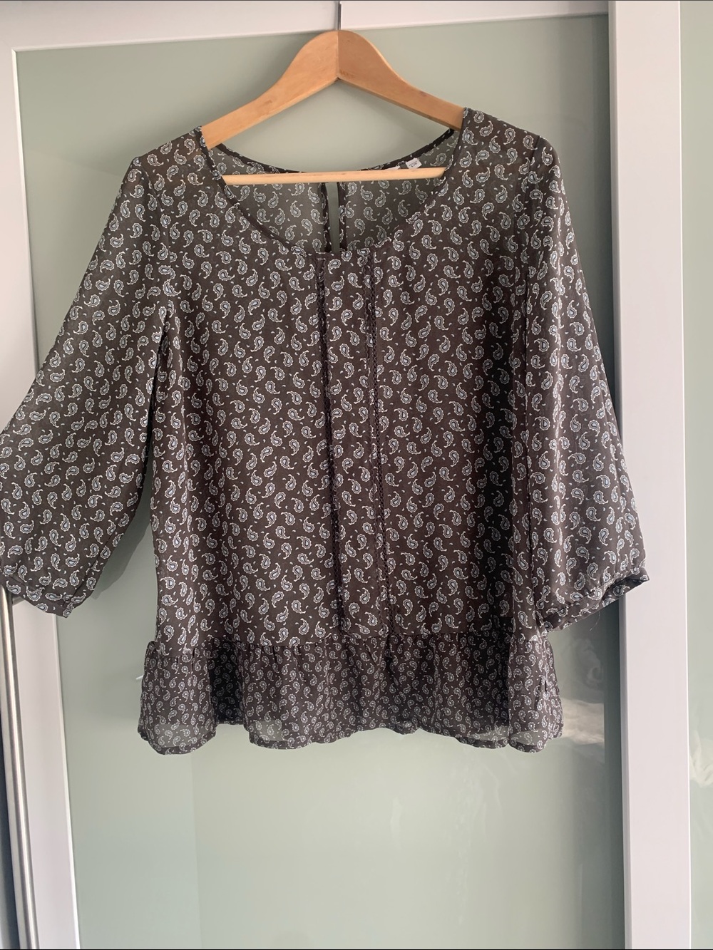 Reitmans Brown Paisley Ruffle-Hem Blouse